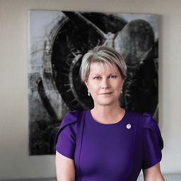 A presidente de 2022-23, Jennifer Jones, está pronta para promover o Rotary